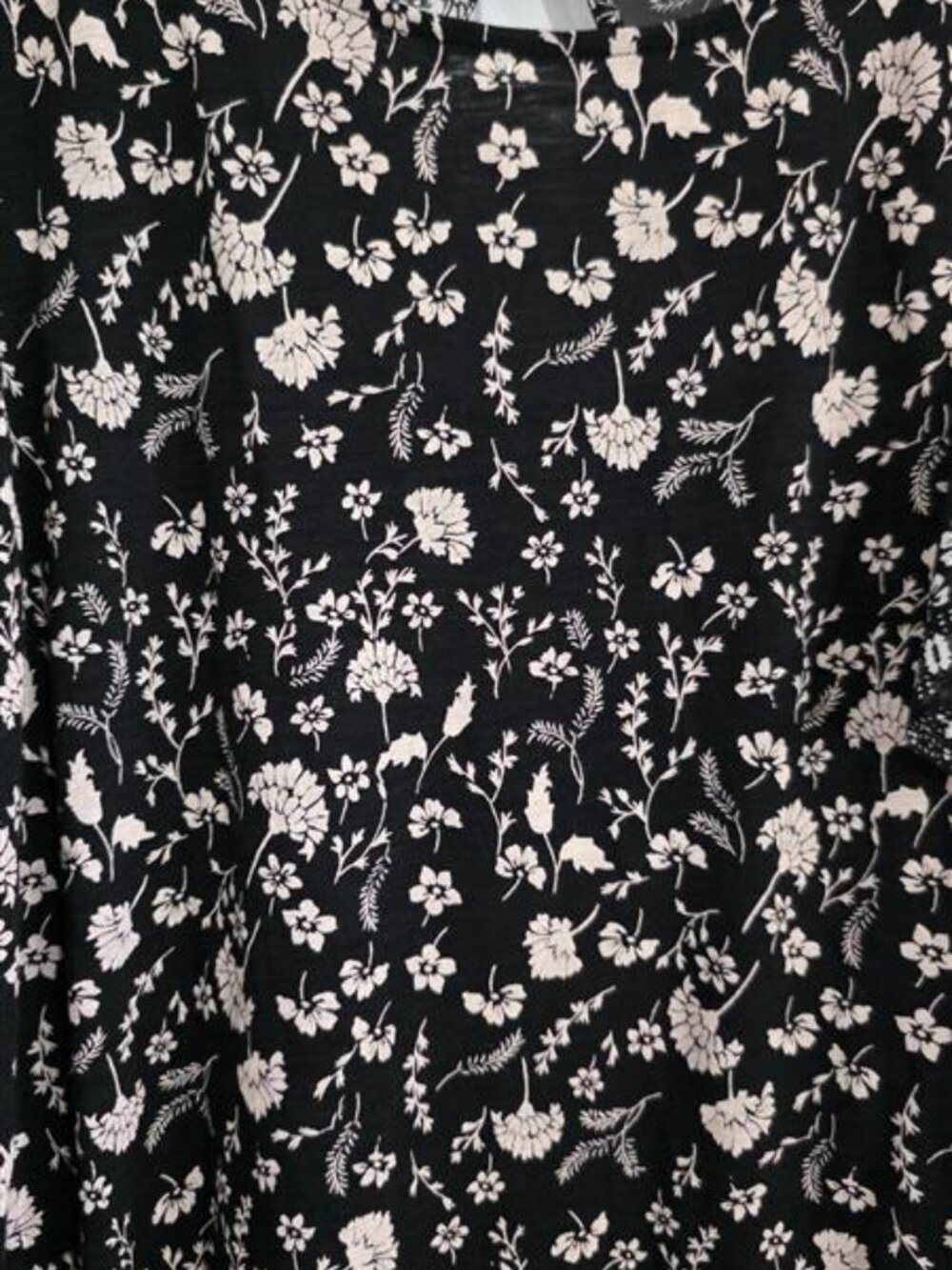 Lucky Brand Black Floral Boho Blouse Bell Sleeve Keyhole Top M - Picture 6 of 10